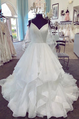 Charming Spaghetti Straps Long Ball Gown Lace Up Wedding Dresses