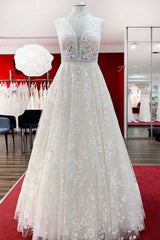 Beautiful Long A-Line Lace Appliques Tulle Open Back Wedding Dresses