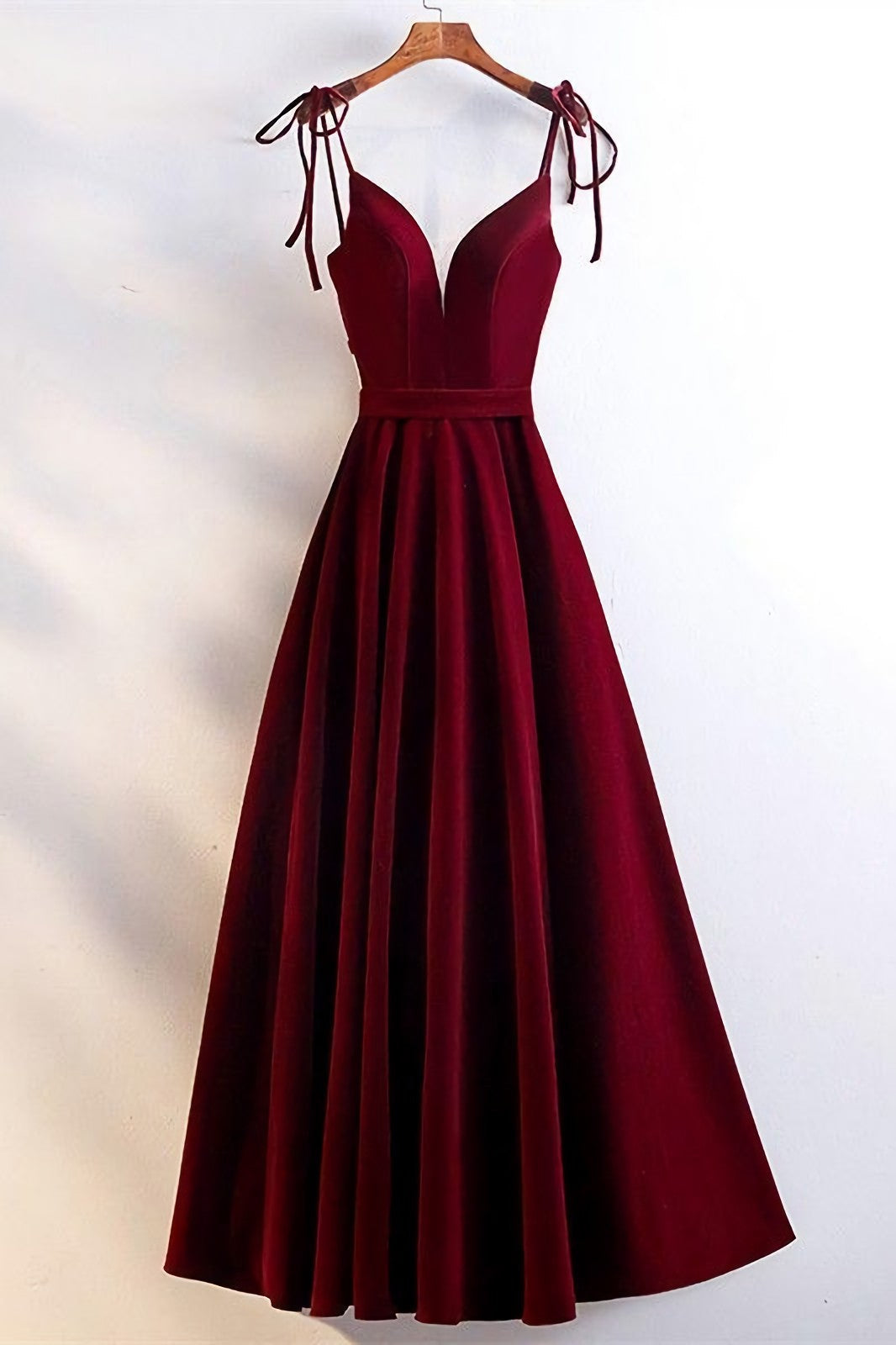 Gorgeous Sweetheart Spaghetti Straps Corset Red Velvet Long A Line Prom Evening Dress