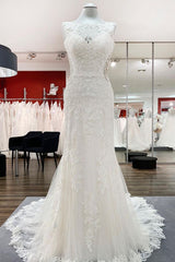 Elegant White Long Mermaid Tulle Lace Open Back Wedding Dresses