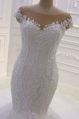 Off the Shoulder Sweetheart White Lace Appliques Tulle Mermaid Wedding Dress